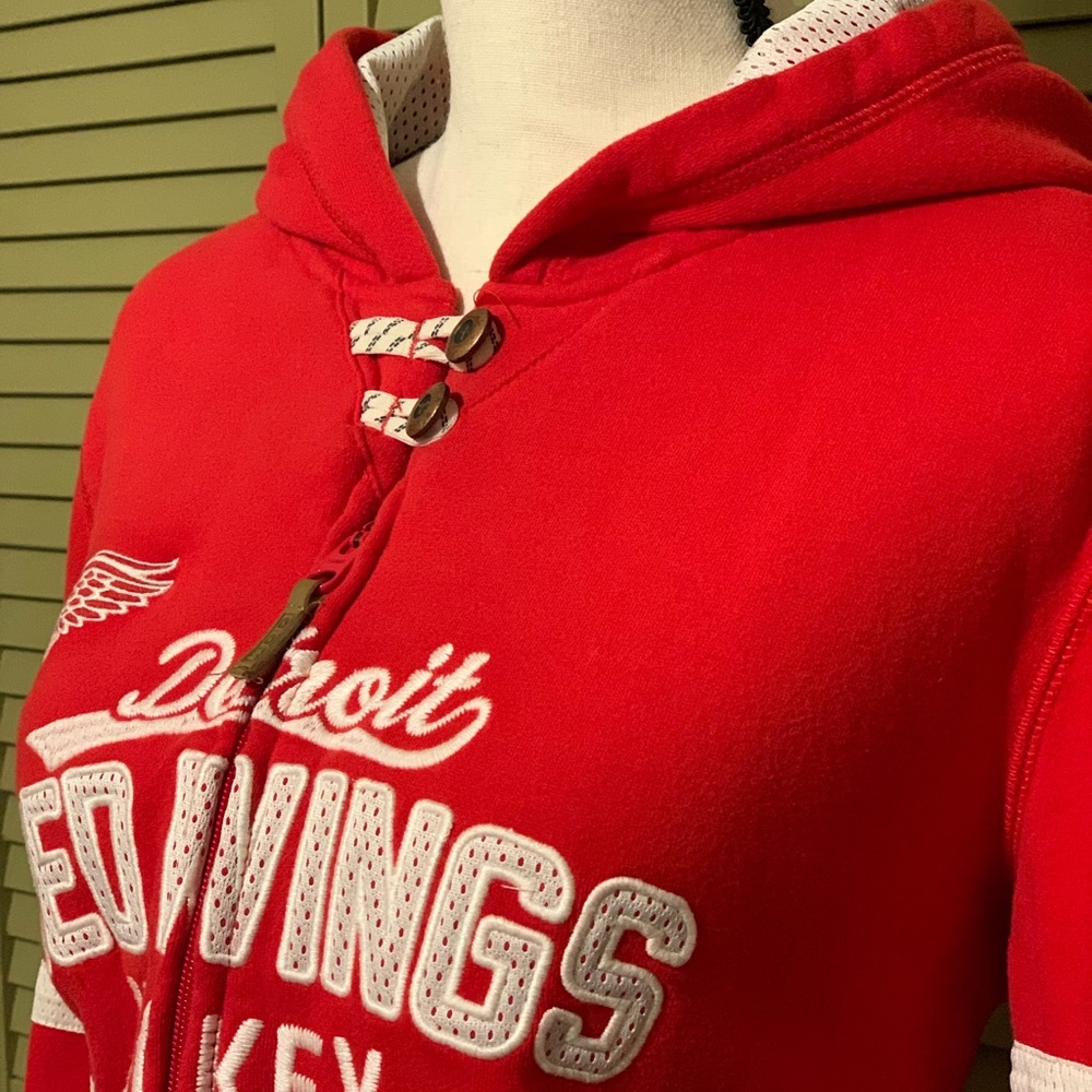 Authentic CCM Sporty Sexy Woman’s Red Wings Hoodie